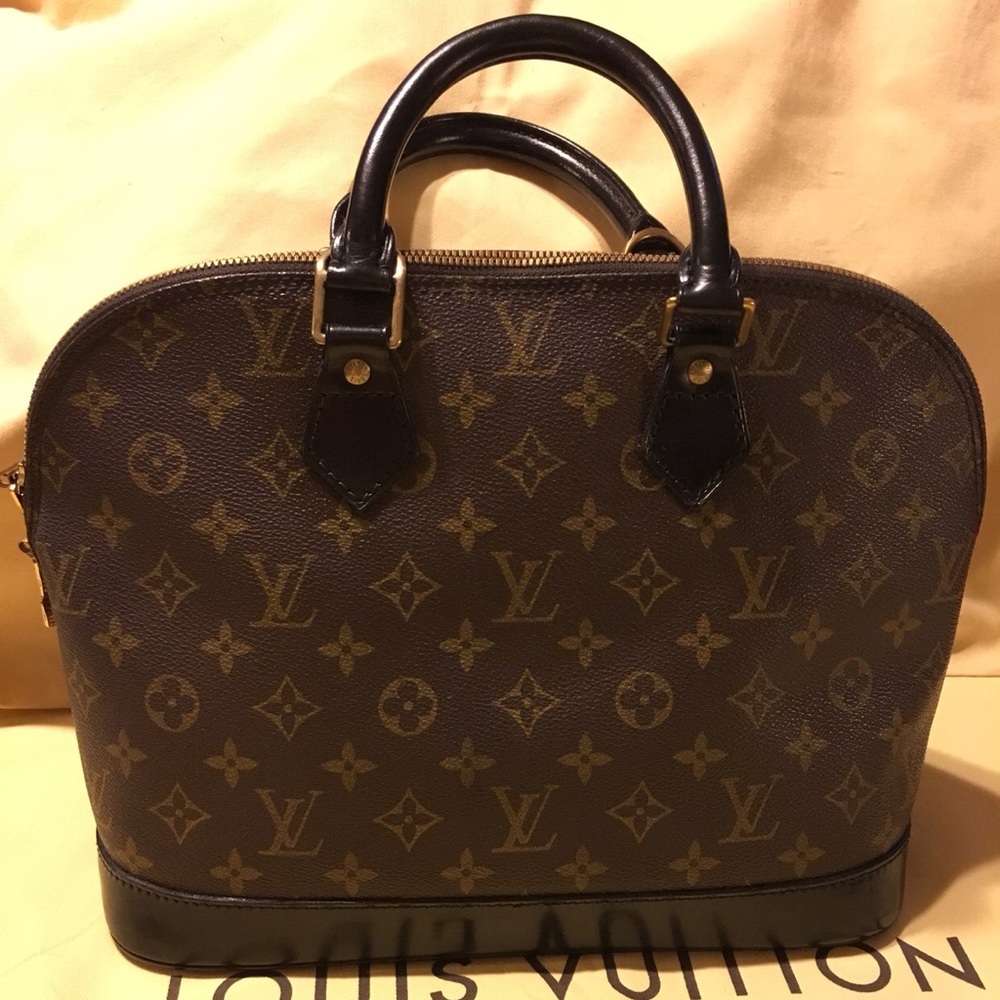 Louis Vuitton Alma PM